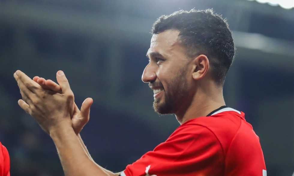 تريزيجيه: المنتخب لا يفوز وحده.. وكنا نتحدث عن الفوز حتى بـ 10 لاعبين