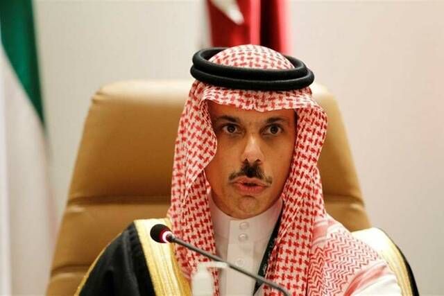السعودية تبحث مع ألمانيا سبل وقف استهداف المدنيين في غزة