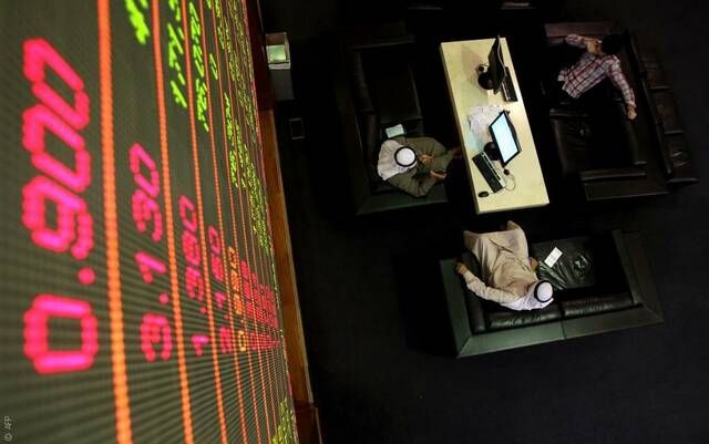 مع أزمة الشرق الأوسط.. مكاسب تاريخية للبورصة المصرية وهبوط الأسواق الخليجية
