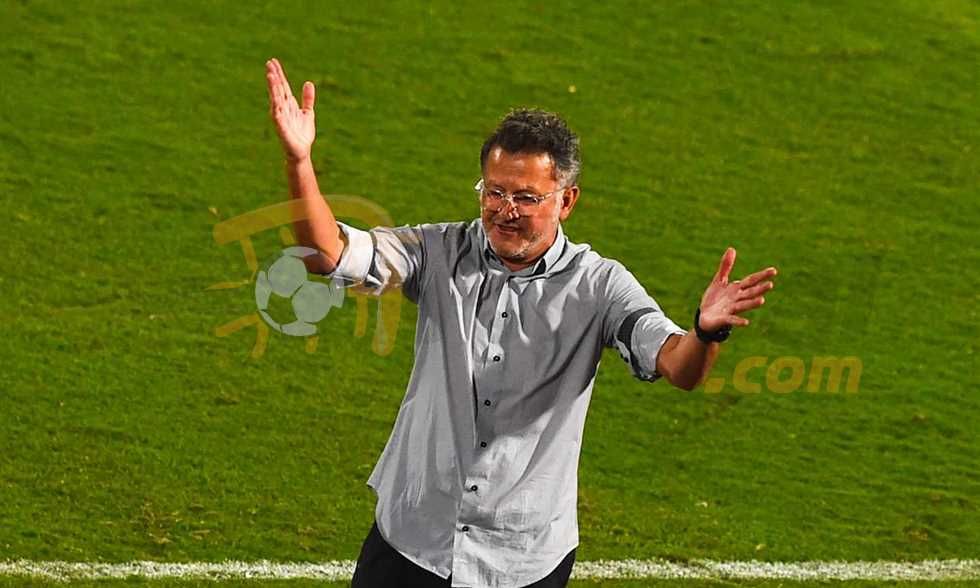أوسوريو: جماهير الزمالك الأفضل في إفريقيا.. وأرى مردود دورهم داخل كل لاعب