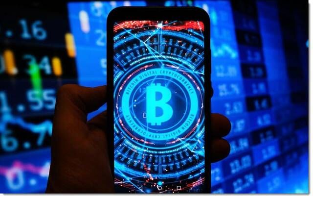 بيتكوين على مشارف موجة ارتفاع وتوقعات بتجاوزها 100,000 دولار بـ2024