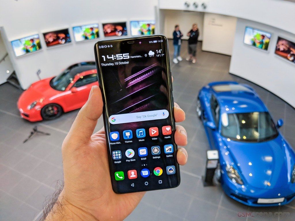 شركة Honor تعلن عن ثلاث هواتف Magic6 الرائدة بما في ذلك Porsche Design