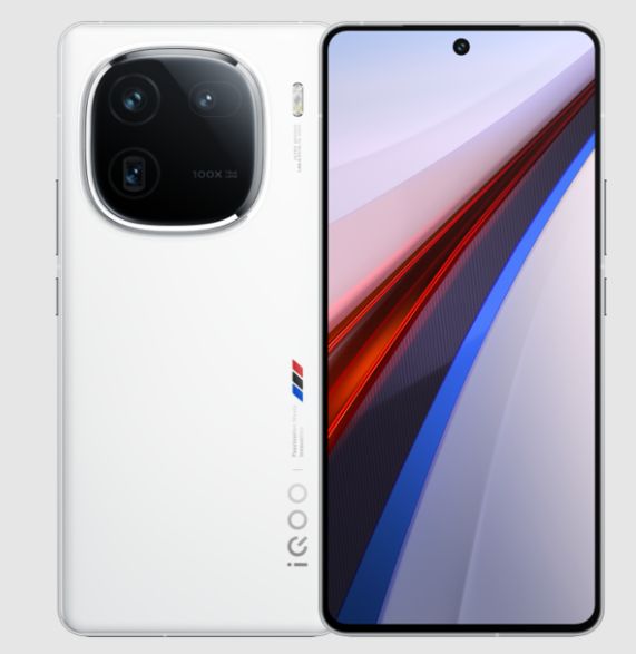 هاتف iQOO 12 5G ينطلق للأسواق العالمية برقاقة Snapdragon 8 Gen 3