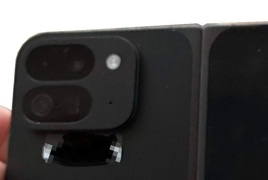 صور هاتف Google Pixel Fold 2 القابل للطي تكشف عن تصميم مستوحى من OnePlus Open