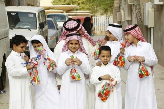 5 دول خليجية: الأربعاء أول أيام عيد الفطر المبارك