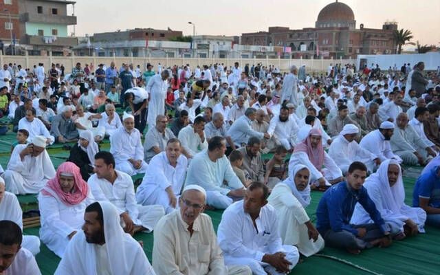 اليوم.. الدول العربية تحتفل بأول أيام عيد الفطر