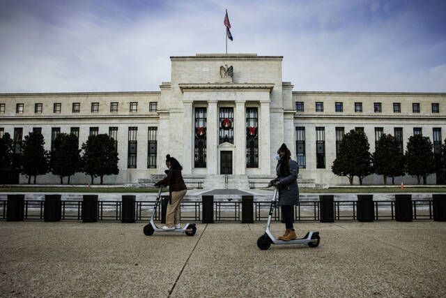 الفيدرالي الأمريكي: التضخم مازال بعيدًا عن المعدل المستهدف عند 2%