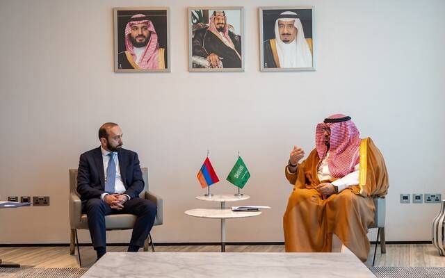 "الإبراهيم" يبحث مع وزير الخارجية الأرميني العلاقات الثنائية وتعزيز فرص التعاون