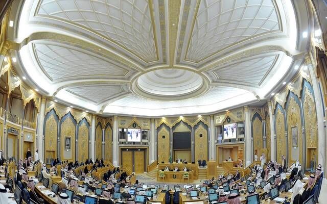 مجلس الشورى يطالب مركز الإقامة المميزة بتطوير سياسات وآليات عمله التشغيلية