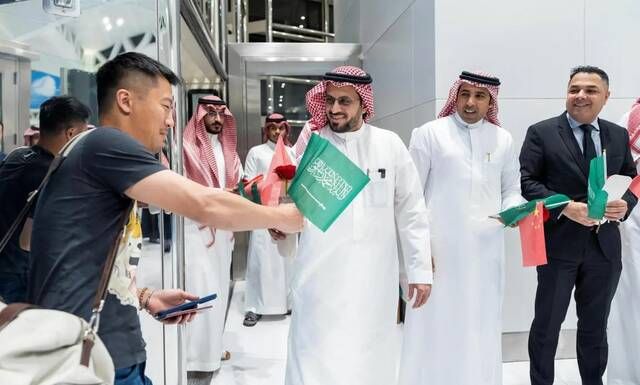 مطار الملك خالد الدولي يستقبل أولى رحلات خطوط شرق الصين من شنغهاي