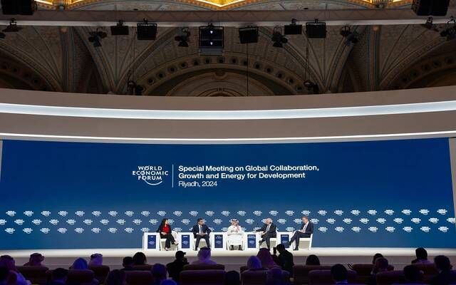 المنتدى الاقتصادي بالرياض يختتم أعماله بكشف خطط دفع العمل المناخي وتحول الطاقة