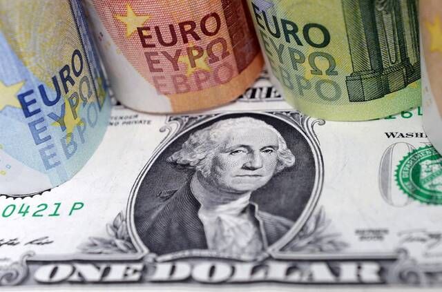 الدولار يرتفع لأعلى مستوياته في خمسة أشهر قبيل قرار الفيدرالي