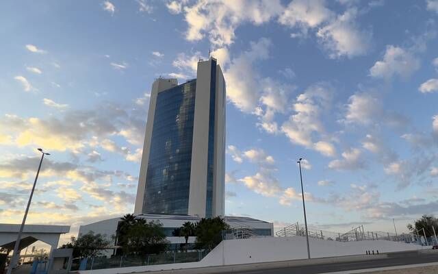 "برنامج استمطار السحب" يصدر توضيحاً بشأن العمل على تحسين طقس المملكة