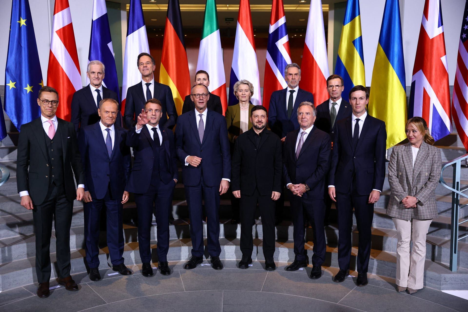 اجتمع القادة الأوروبيون يوم الاثنين لمناقشة التعاون مع الولايات المتحدة