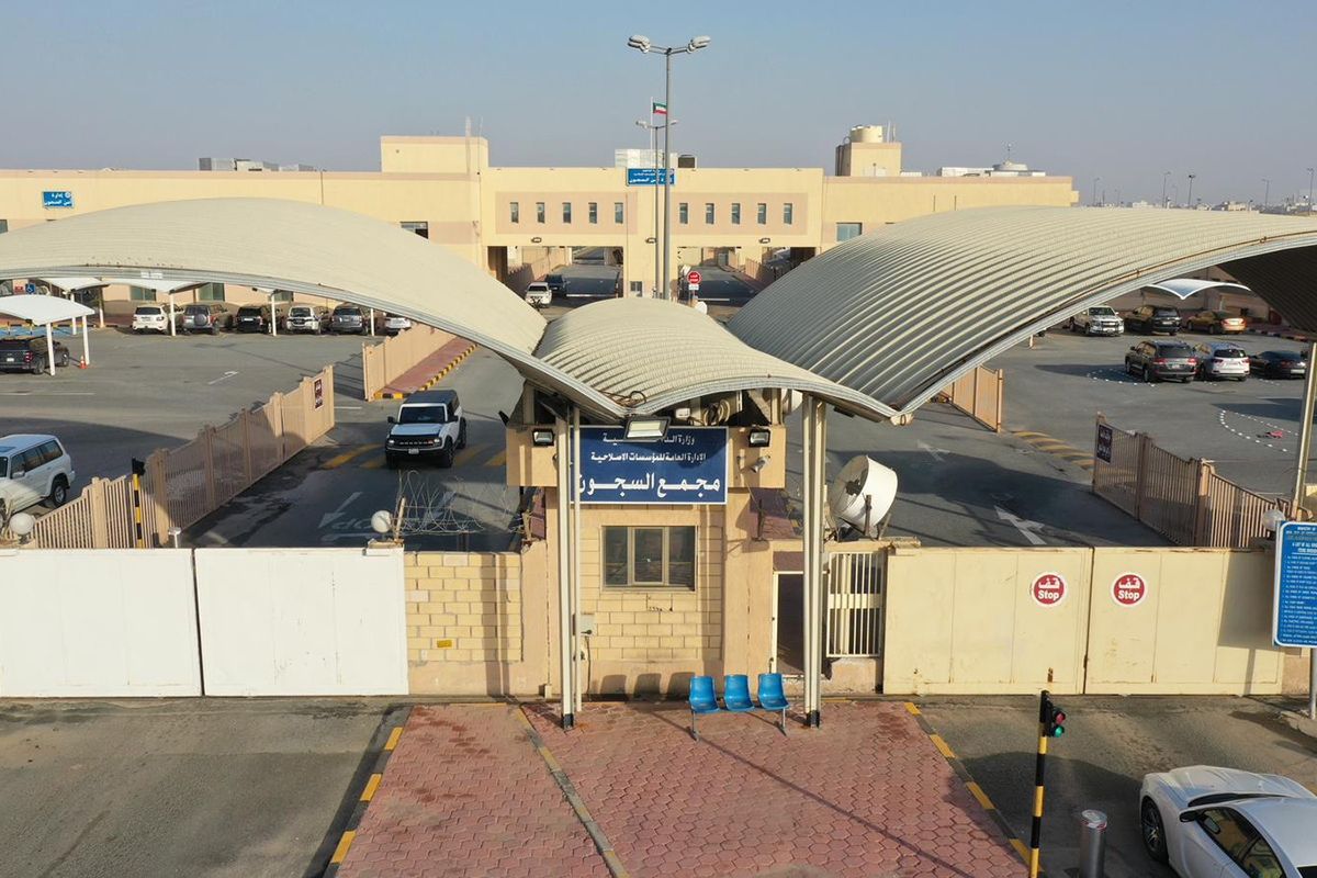 إصابة عدد من منتسبي قوة الشرطة وعمال نظافة إثر حريق بـ«الإصلاحية»