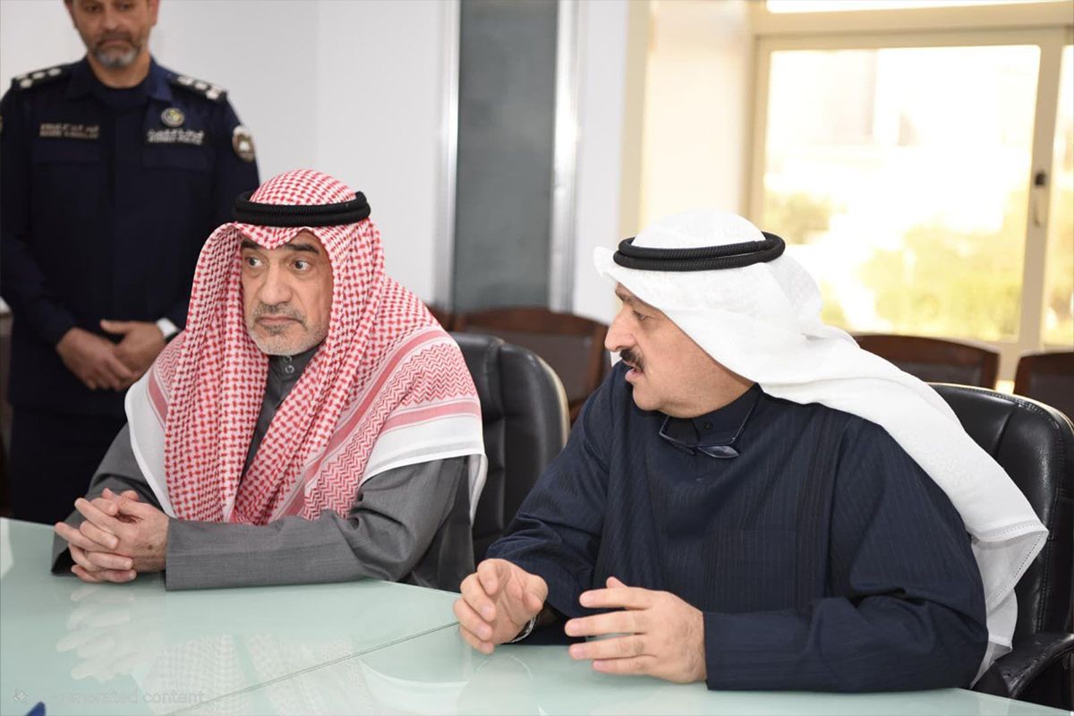 وزير «الداخلية» يزور مصابي حريق مبنى «المؤسسات الإصلاحية»