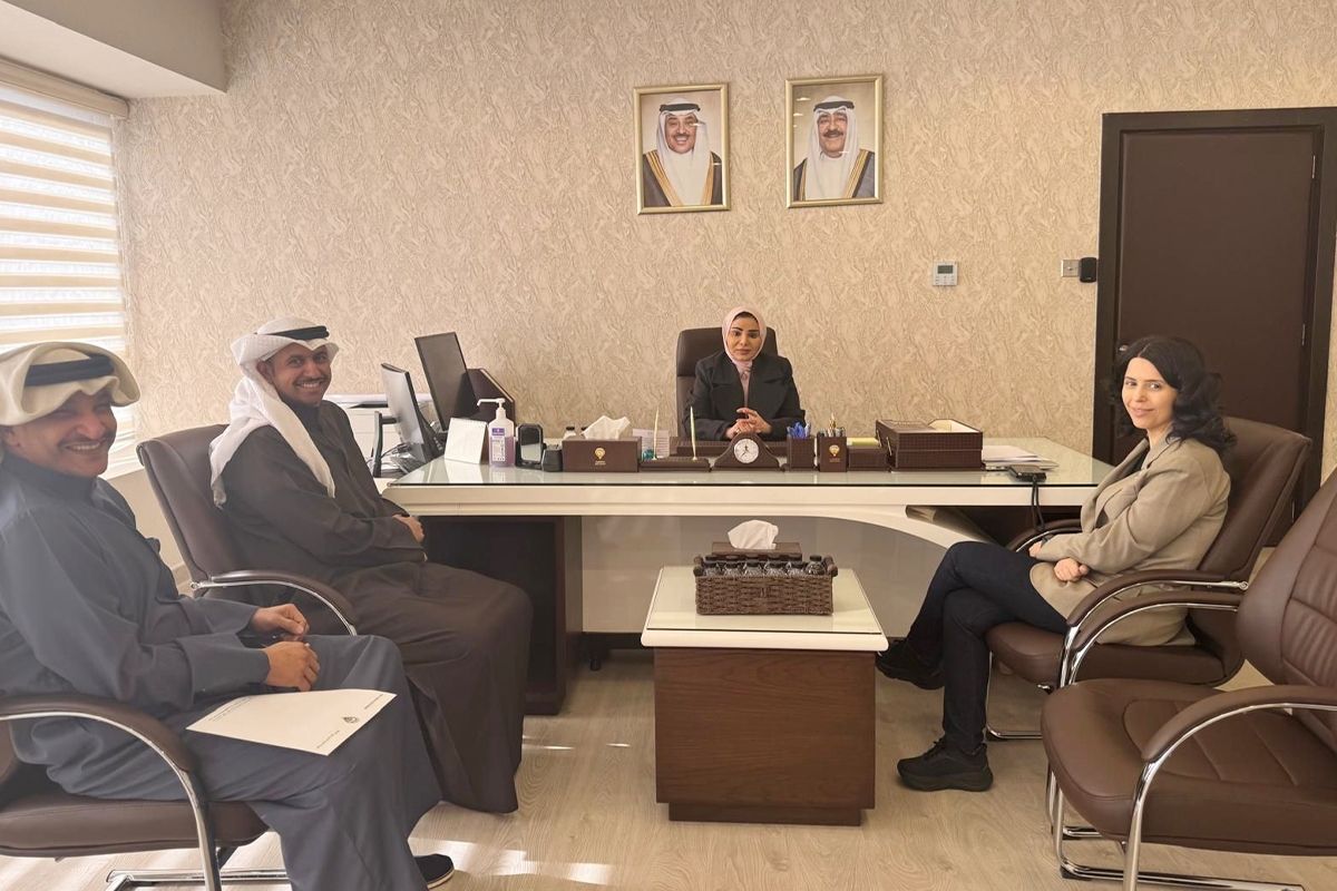 وزيرة «الشؤون» تبحث مع مسؤولي «الإعاقة» آلية توزيع الأجهزة التعويضية وميكنة الخدمات