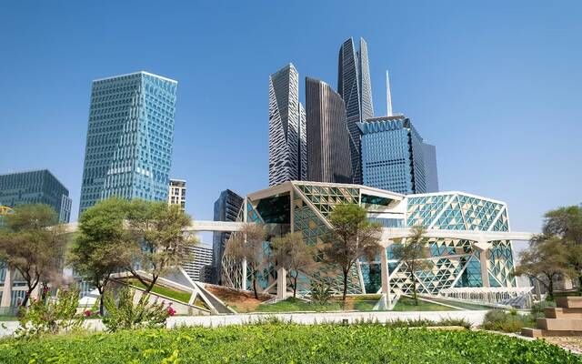 صندوق النقد الدولي يرفع توقعاته لنمو اقتصاد السعودية إلى 4.5% في 2026