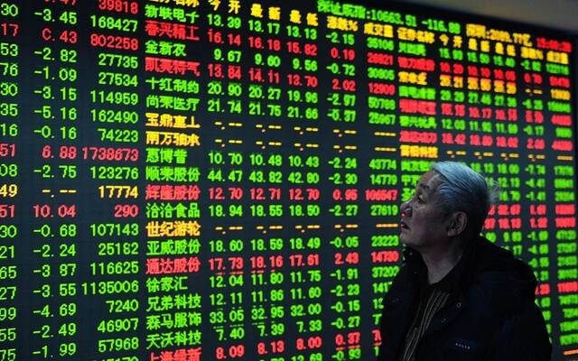 تراجع الأسهم الآسيوية بعد تهديدات ترامب بفرض رسوم جمركية