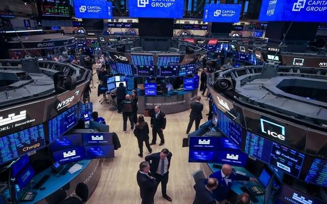 ارتفاع الأسهم الأمريكية بعد استبعاد ترامب استخدام القوة لضم جرينلاند
