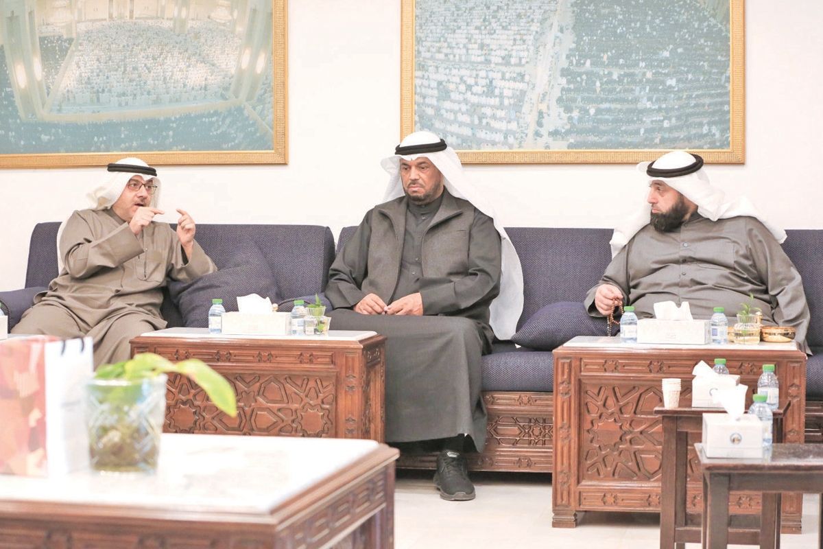 وكيل «الشؤون الإسلامية» تفقد المسجد الكبير استعداداً لرمضان