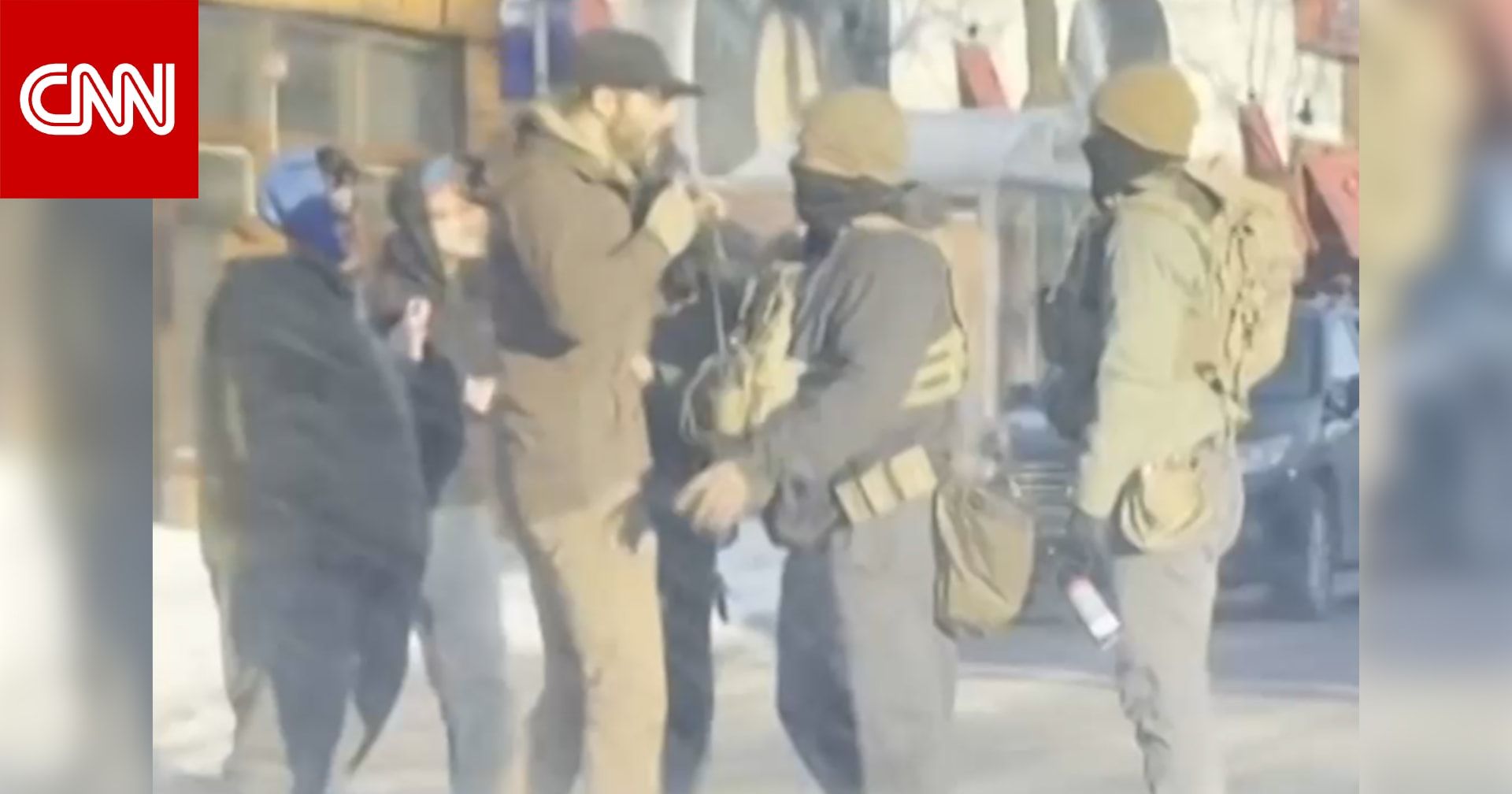 مقاطع فيديو تكشف لحظات سبقت نزع عملاء فيدراليين لسلاح يُزعم أنه كان بحوزة بريتي