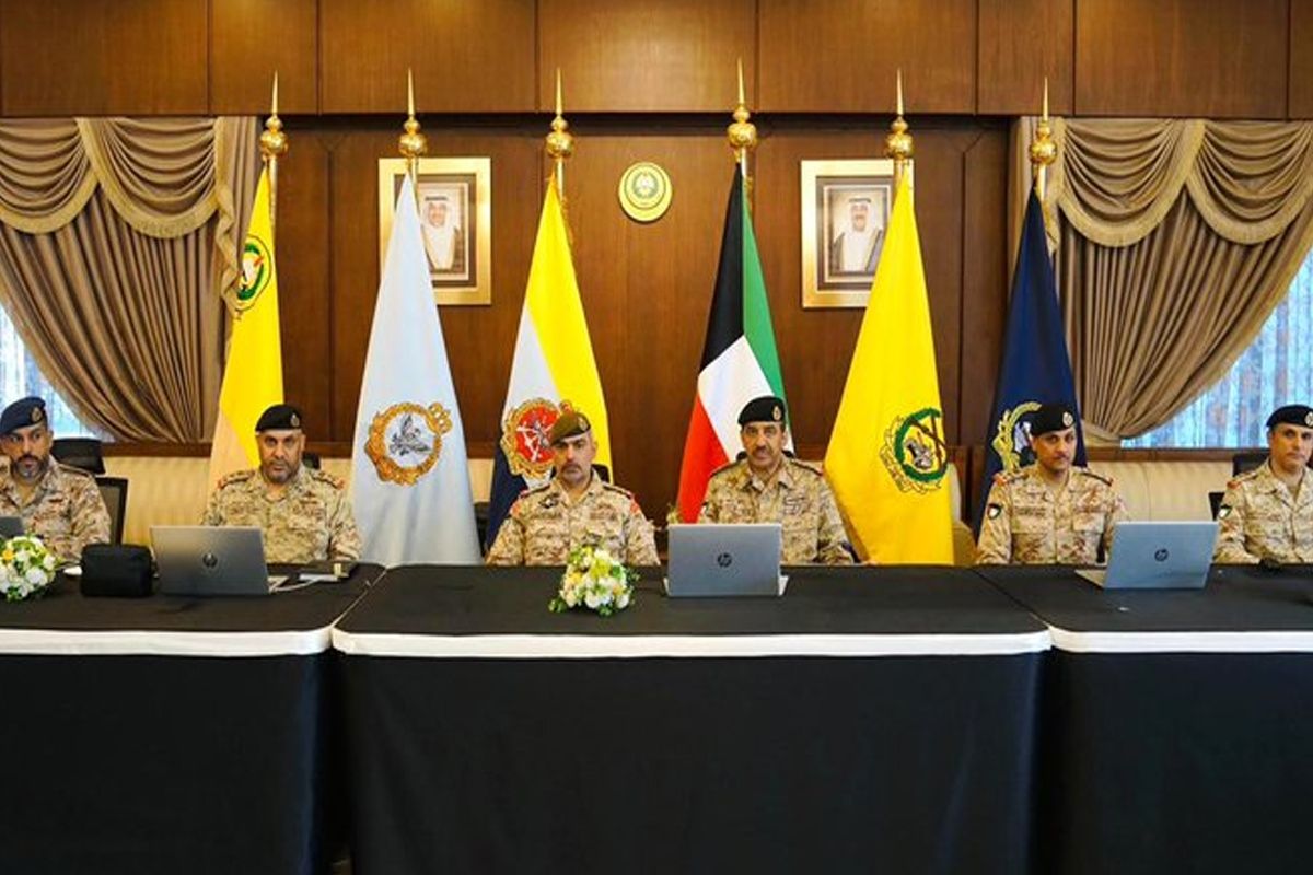 رئيس الأركان يتفقد كلية علي الصباح العسكرية ويطلع على آلية المقابلات الشخصية للمتقدمين