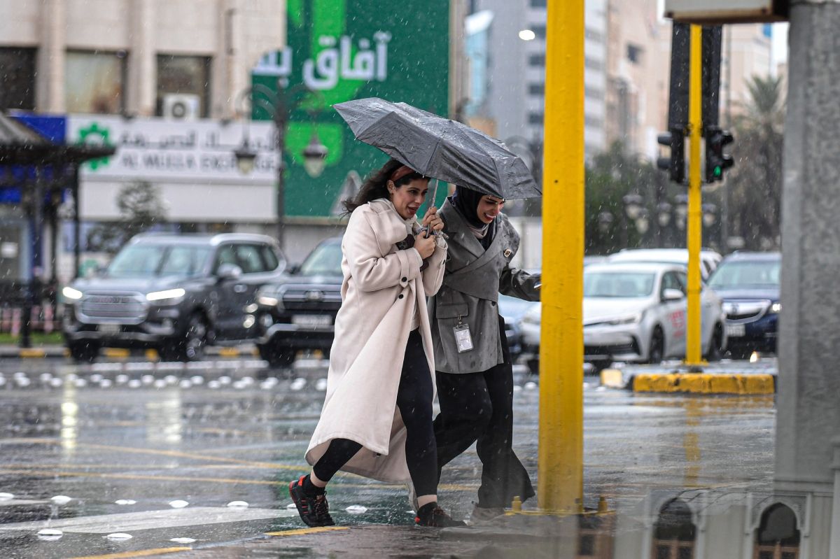 رأس السالمية «الأعلى» في كميات الأمطار.. و«الأبرق» أقلها