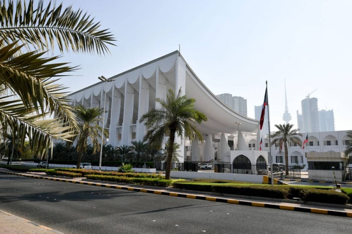 إغلاق شارع الخليج مقابل مجلس الأمة من الخميس 6 مساءً حتى فجر الأحد