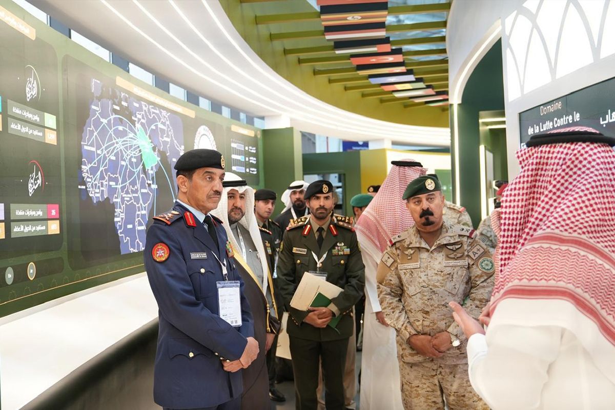 الشريعان حضر معرض الدفاع العالمي بالسعودية