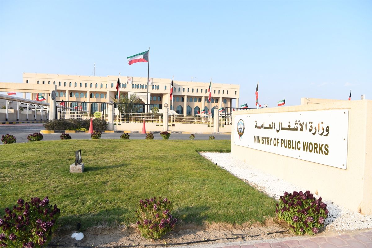 390 بلاغاً تعاملت معها الوزارة خلال الأمطار