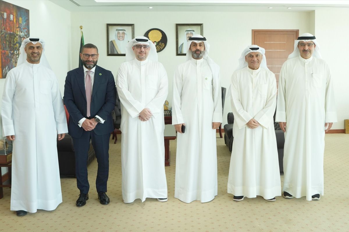 «التعليم العالي» و«بيت التمويل» بحثا دعم مبادرات خدمة الطلبة