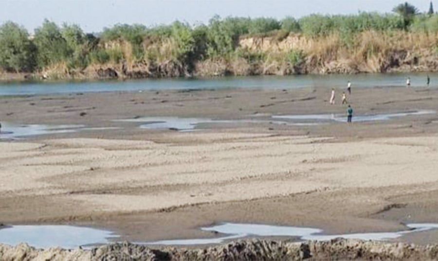 تلوث دجلة والفرات يسبب 13 مرضاً ومطالبة بإعلان الطوارئ