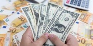 استقرار الدولار مع تراجع المخاوف من الخلاف التجاري الأمريكي الصيني