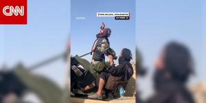 ما سبب اندلاع الاشتباكات بين أفغانستان وباكستان؟ إليكم ما نعلمه