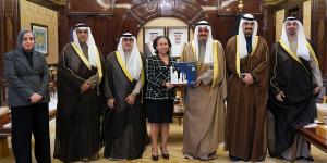 رئيس الوزراء تسلم تقرير هيئة تشجيع الاستثمار المباشر