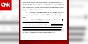 باستخدام حيلة.. شاهد كيف كشف رواد الإنترنت بعض البيانات المحذوفة بملفات جيفري إبستين