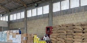 «الجمارك» تضبط محاولة تهريب مواد تموينية في منفذ السالمي