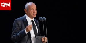 "شوطة واحدة في 90 دقيقة".. ساويرس يبدي استغرابه من أداء منتخب مصر أمام السنغال