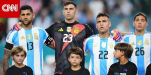 حارس منتخب الأرجنتين يوبّخ زملاءه بعد مباراة موريتانيا لهذا السبب