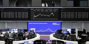 تباين الأسهم الأوروبية وسط تصدع الهدنة الهشة بين واشنطن وطهران