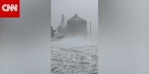 شاهد.. أعاصير مدمرة تضرب ولاية كانساس الأمريكية