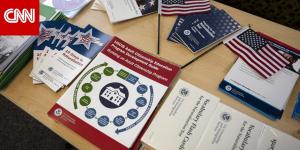 إدارة ترامب تُعلّق "مؤقتاً" البتّ في طلبات الهجرة.. و مصدر يوضح لـCNN السبب