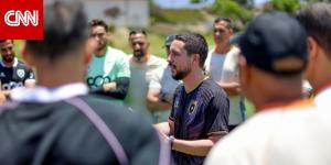 الأمير الحسين يتفقد تدريبات منتخب الأردن في أمريكا.. وينقل رسالة إلى اللاعبين