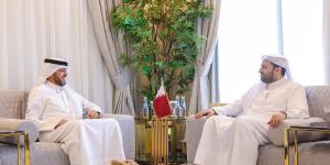 سفير الكويت يبحث ووزير الدولة بالخارجية القطرية علاقات التعاون