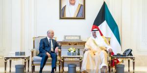 سمو ولي العهد استعرض مع وزير الداخلية اللبناني سبل تعزيز أوجه التعاون بين البلدين