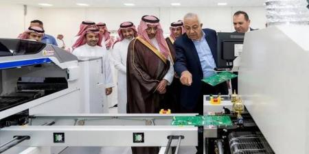 وزير الصناعة يشهد تدشين مشروعات صناعية نوعية بالمدينة المنورة