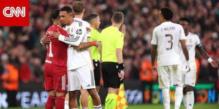 تصرف قام به صلاح تجاه أرنولد بعد مباراة ليفربول وريال مدريد يثير تفاعلاً