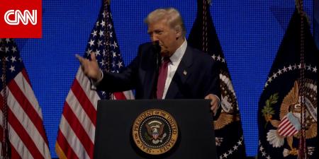 "قف يا جاريد".. شاهد ما قاله ترامب لزوج ابنته ووصفه بـ"أبو الاتفاقيات الإبراهيمية"