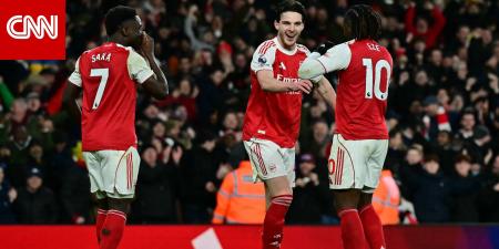 "الفيل على الشجرة".. تدوينة حساب البريميرليغ تثير جدلاً عن صدارة أرسنال